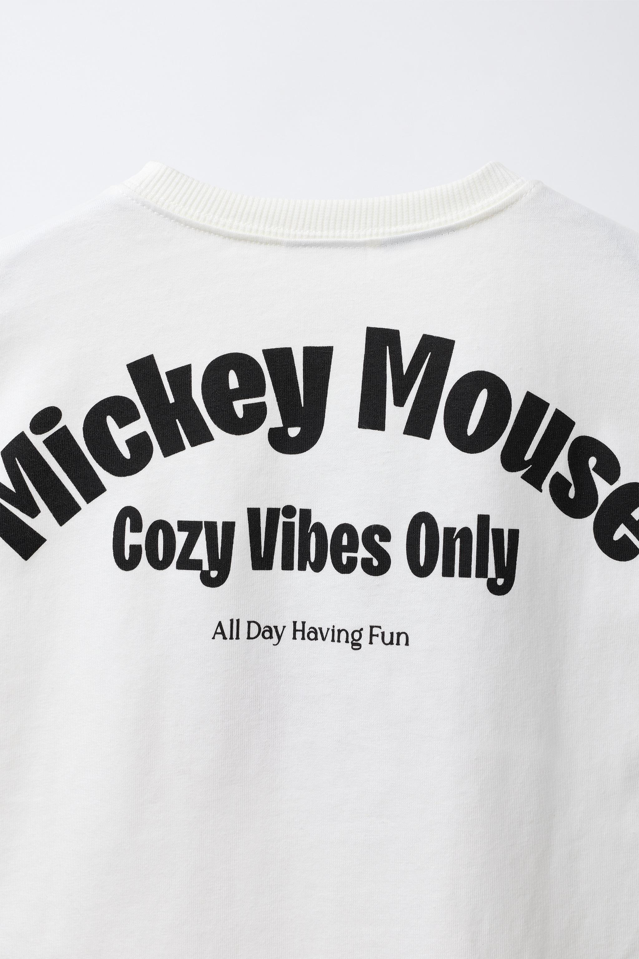 MICKEY MOUSE © DISNEY EMBROIDERED MEDIUM WEIGHT T-SHIRT